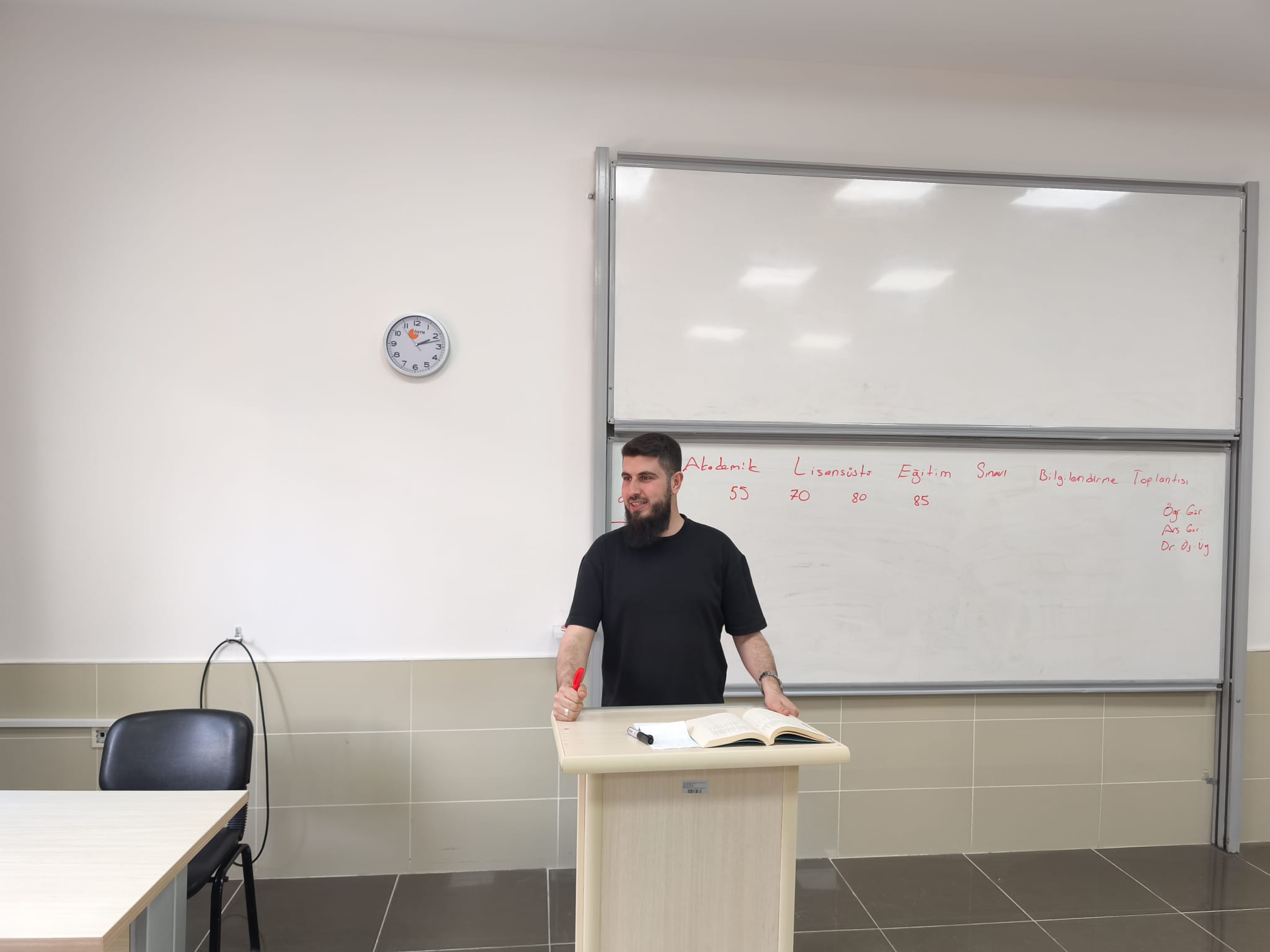 Fakültemizde Öğrencilere Yönelik “Lisansüstü Eğitim ve Akademik Kariyer” Bilgilendirme Toplantısı Yapıldı